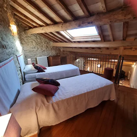 Apartman Bright And Quiet In L Eveque *